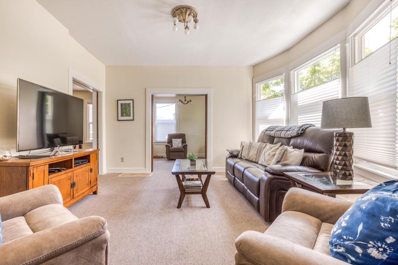 Azusa House Hood River Luaran gambar