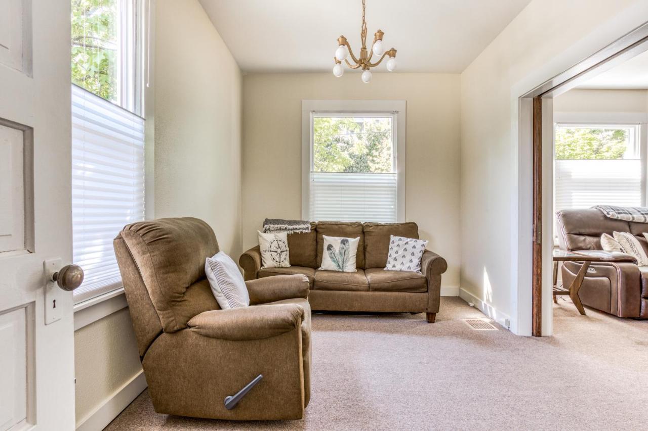 Azusa House Hood River Luaran gambar