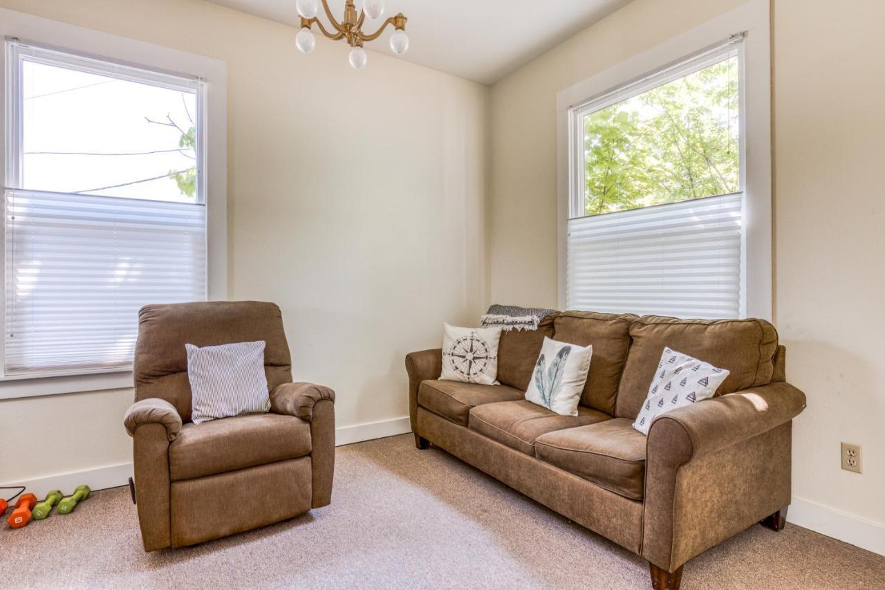 Azusa House Hood River Luaran gambar