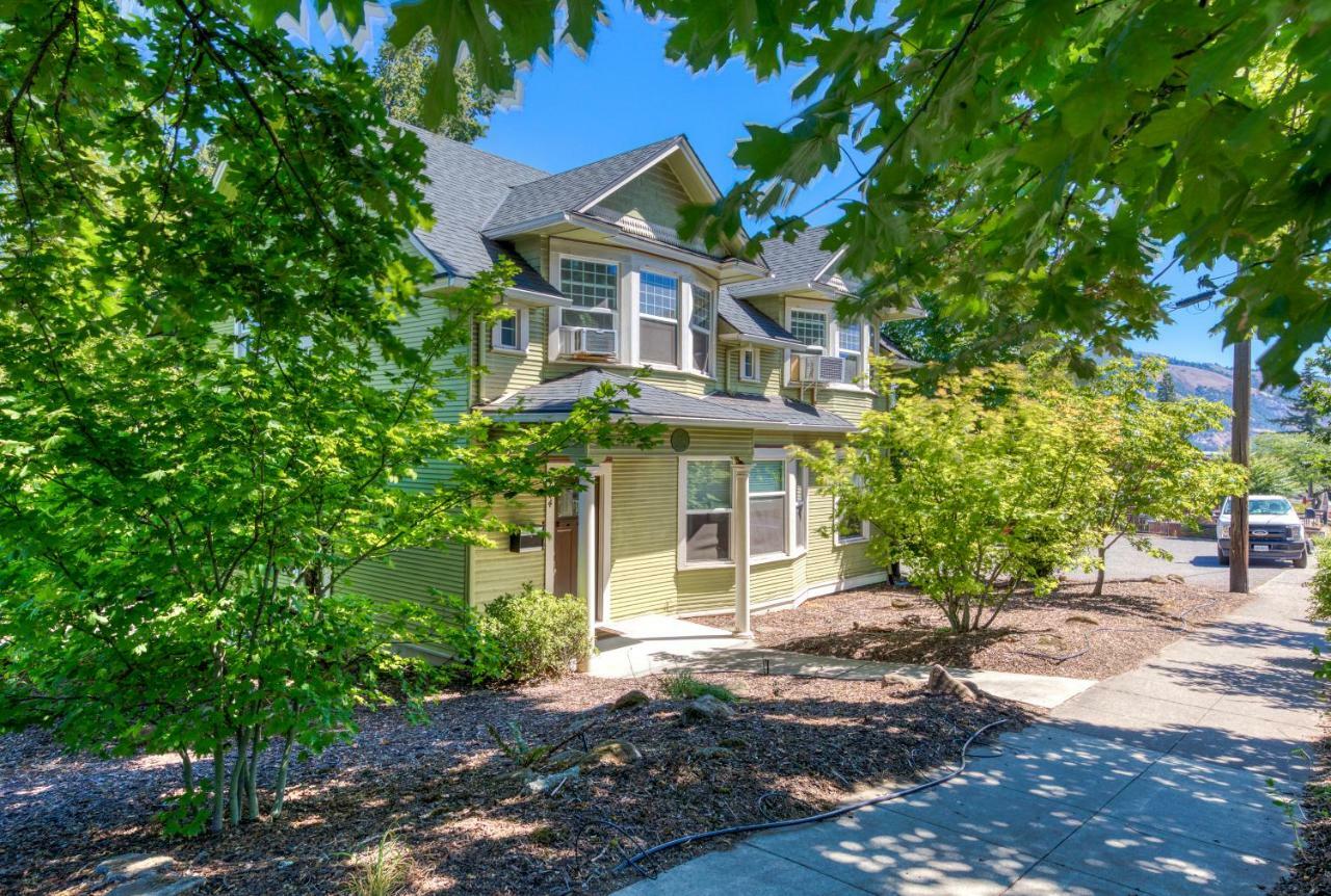 Azusa House Hood River Luaran gambar
